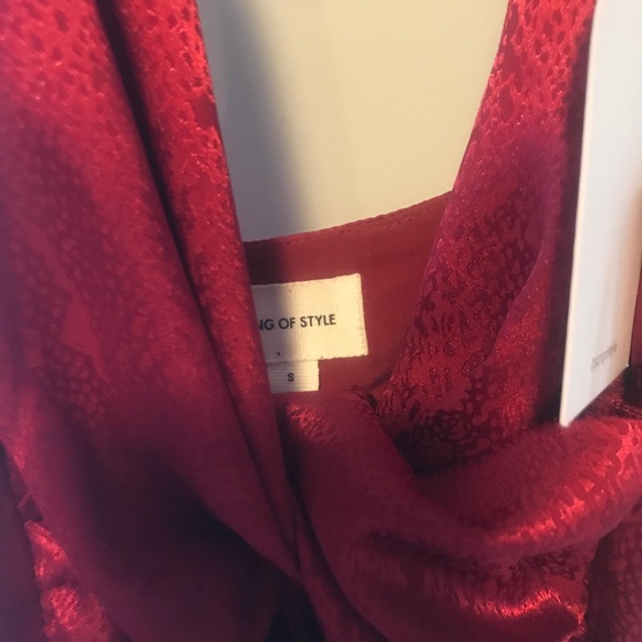 Kat Midi Dress Song of Style in Cranberry Red - Picture 6 of 7